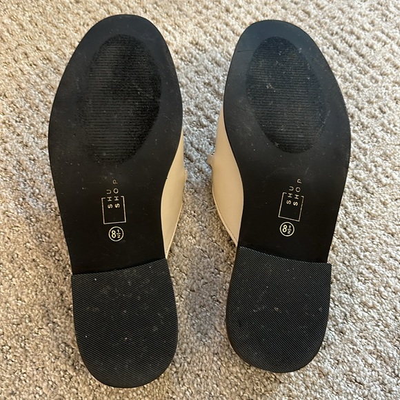 Shu Shop mules with gold chain accent - Picture 4 of 4